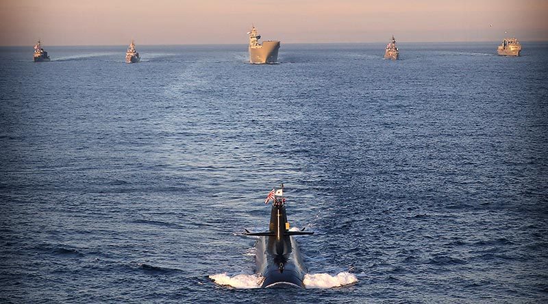 JS Hakuryu leads (l-r) JS Asayuki, HMAS Ballarat, HMAS Adelaide, JS Umigiri and HMAS Success in formation on approach to Sydney during Exercise NICHI GOU TRIDENT. Photo by Leading Seaman Nina Fogliani