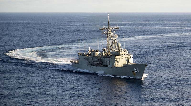 HMAS Darwin. Photo by Leading Seaman James Whittle.