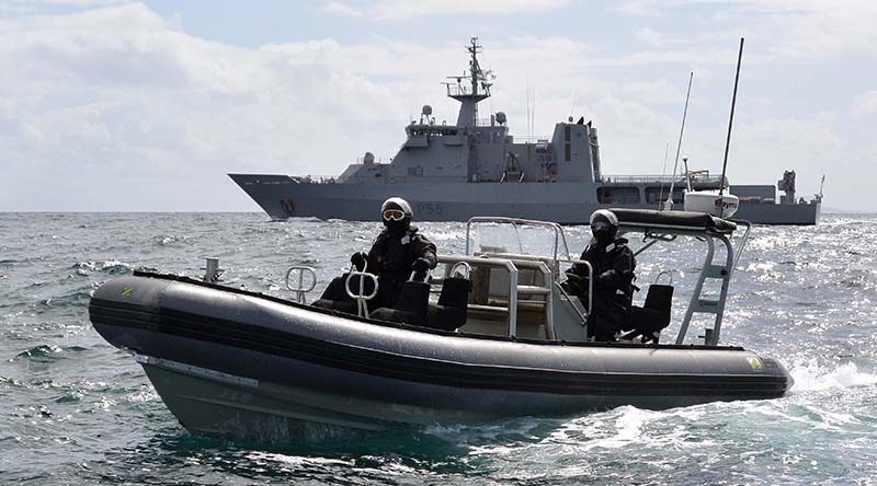 New Zealand has deployed offshore patrol vessel HMNZS Wellington and a P-3K2 Orion to carry out maritime and aerial surveillance patrols in the Southern Ocean. NZDF photo.