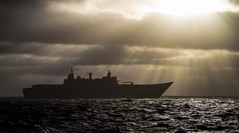 HMAS Adelaide sails north along the coast of Western Australia during Exercise Ocean Explorer 17. Photo by Able Seaman Richard Cordell.