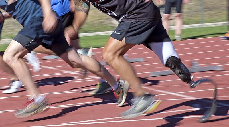 ADF and RSL members compete in a 100m heat at Invictus Games selection trials. Photo by Leading Seaman Jayson Tufrey.