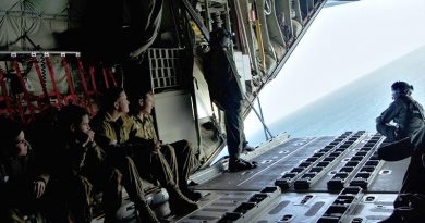 6 Wing cadets and staff enjoy a rare view of Gulf St Vincent from a C130J. Image by PLTOFF (AAFC) Paul Rosenzweig