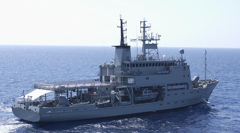 HMAS Melville. Photo by Petty Officer Kev Bristow.