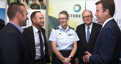 Corporal Chris May from the School of Armour, Major General Mark Kelly (retired) from the Repatriation Commission, Commander Joint Health and Surgeon General of the Australian Defence Force Air Vice Marshall Tracy Smart, Chair of Phoenix Australia – Centre for Posttraumatic Mental Health Michael Strong and Minister for Veterans’ Affairs Dan Tehan, at the launch of the Rapid Exposure Supporting Trauma Recovery (RESTORE) trial in Melbourne – 3 February 2017. Photo by Corporal Mark Doran.