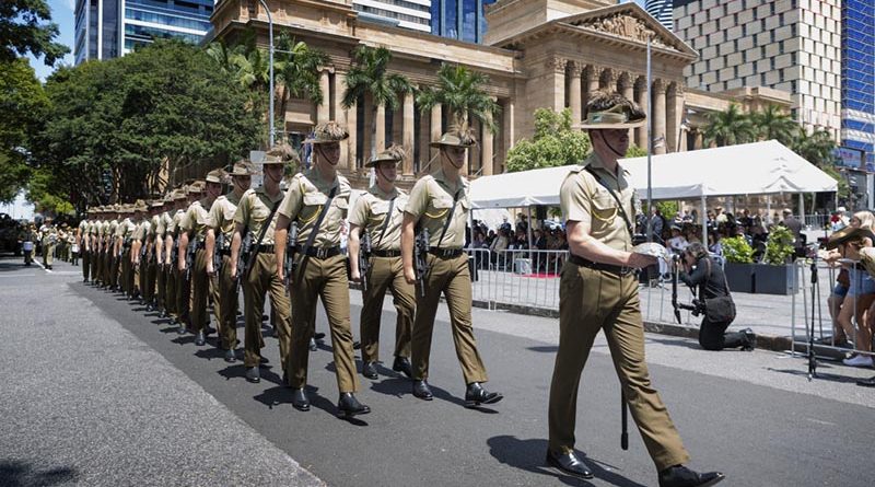 Soldiers from the 2nd/14th Light Horse Regiment (Queensland Mounted Infantry) exercise Freedom of Entry March in Brisbane. Photo by Oliver Carter.
