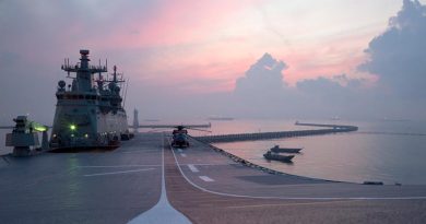 Landing craft depart HMAS Adelaide before sunrise, to conduct humanitarian-aid and disaster-response training with the Singapore Armed Forces in Changi Bay, Singapore, during Indo Pacific Endeavour 2017. Photo by Leading Seaman Peter Thompson.