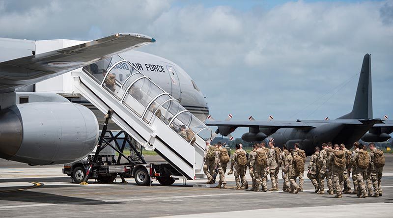 NZDF troops leave home for Australia and pre-deployment training before heading to Iraq. NZDF photo.