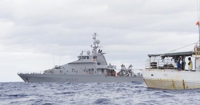 HMNZS Hawea approaches a fishing vessel while on fisheries and customs patrols off Fiji. NZDF photo.