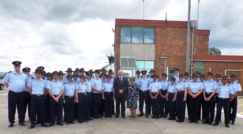 Governor General Sir Peter Cosgrove with 336 Squadron AAFC.