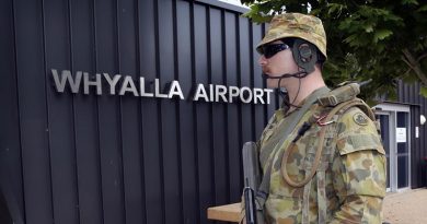 A Royal Military College first class Staff Cadet helps secure Whyalla Airport during a fictional escort mission. Photo by Sergeant W Guthrie.