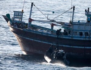 HMAS Warramunga’s boarding party conducts a boarding of a vessel of interest, later found to be smuggling narcotics. Photo by Leading Seaman Tom Gibson.