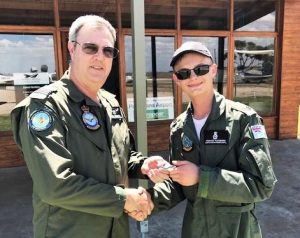 CCPL Tomasz Kocimski receives his Cadet Pilot Badge from the Commanding Officer of No 600 (Aviation Training) Squadron, SQNLDR (AAFC) Nicolaas Robbertse. Photo supplied by 600 Sqn.