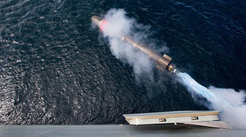 HMAS Hobart conducts a practice torpedo-firing trial off the east coast of Australia. Photo by Able Seaman Craig Walton.