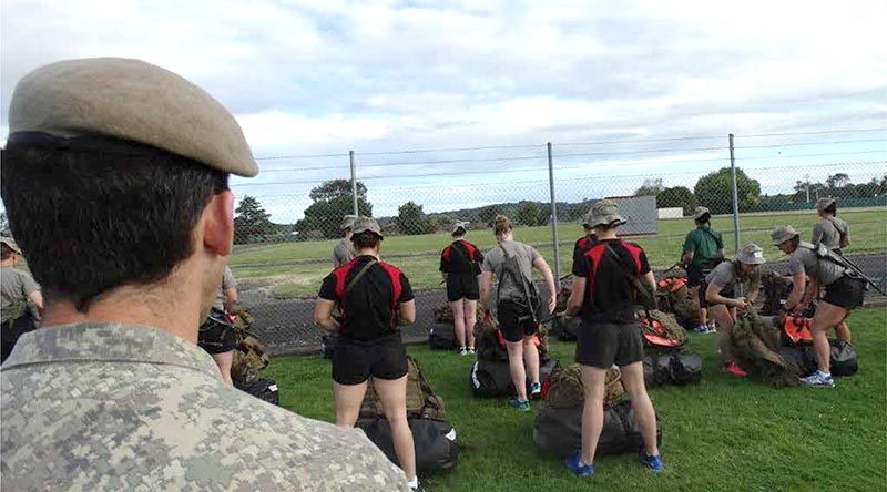 Military women being assessed by 1 NZSAS Regiment to join the New Zealand Defence Force's first Female Engagement Team. Photo ARMYNEWS.