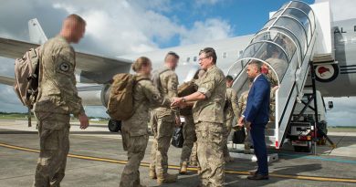 Major General Tim Gall, Commander Joint Forces New Zealand, and Minister for the Community and Voluntary Sector Peeni Henare farewell the seventh rotation of New Zealand troops heading to Task Group Taji in Iraq.