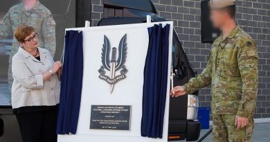 Minister for Defence Marise Payne and Commanding Officer Special Air Service Regiment unveil a plaque marking the official opening of the new facilities at Campbell Barracks, Swanbourne, Perth. Photo by Corporal Nunu Campos.