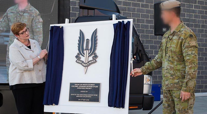 Minister for Defence Marise Payne and Commanding Officer Special Air Service Regiment unveil a plaque marking the official opening of the new facilities at Campbell Barracks, Swanbourne, Perth. Photo by Corporal Nunu Campos.