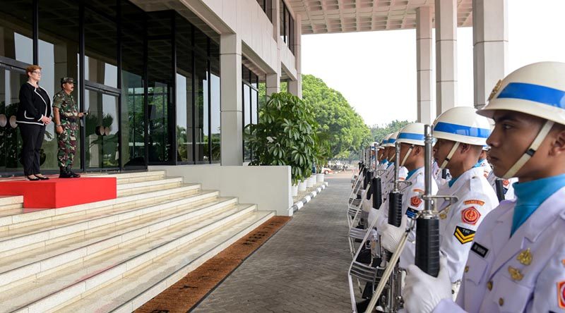 Australian Defence Minister Marise Payne id formally welcomed in Jakarta by Commander Indonesian Armed Forces Air Chief Marshal Hadi Tjahjanto and a Panglima TNI honour guard.