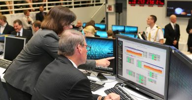 Then (2010) Minister for Defence Senator John Faulkner at the opening of Defence’s Cyber Security Operations Centre in Canberra, which now operates as part of the Australian Signals Directorate – a new statutory agency within the Defence portfolio. Photo by by Bryan Doherty.