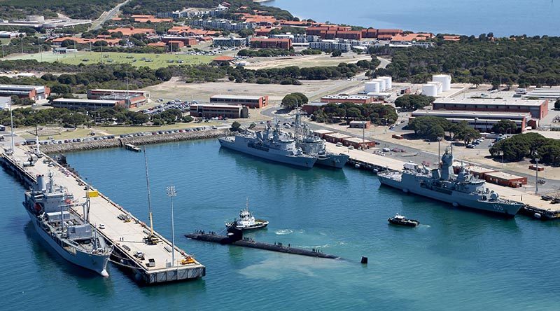 HMAS Stirling, Western Australia. Photo by Chief Petty Officer Damian Pawlenko.