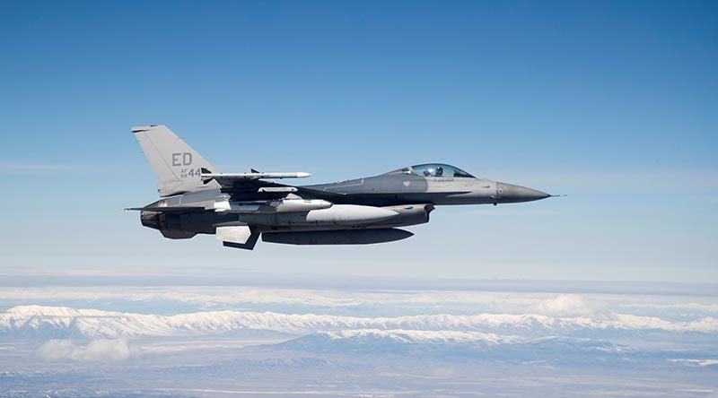 A US Air Force F-16 Fighting Falcon carries a developmental test version of Norway’s Joint Strike Missile. US Air Force photo by Christian Turner.