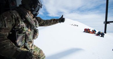 RNZAF's No.3 SQN take part in an Avalanche SAR training exercise with NZ Police and other agencies at Mount Ruapehu. NZDF photo.