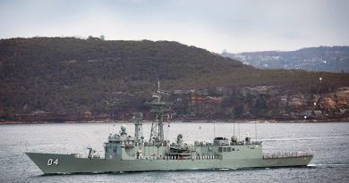 HMAS Darwin sails through Sydney Heads for the final time before decommissioning. Photo by Able Seaman Tara Byrne.