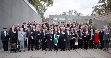 Members of Helicopter Flight Vietnam at the Australian War Memorial, Canberra, after the presentation of Unit Citation for Gallantry with guests including Governor General Sir Peter Cosgrove, Minister for Veterans' Affairs Darren Chester and former CN Vice Admiral Tim Barrett. RAN photo.