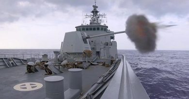 HMNZS Te Mana fires her 5-inch gun during gunnery competition at RIMPAC. NZDF photo.