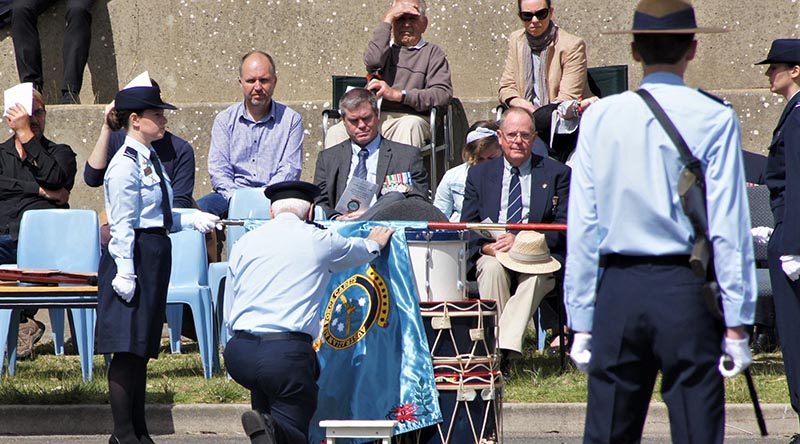 The blessing of the new 622 Squadron Banner by the 6 Wing Chaplain, Flight Lieutenant (AAFC) John Bennett. Photo by Flying Officer (AAFC) Paul Rosenzweig.