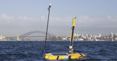 OCIUS Bluebottle on port tack in moderate winds, Sydney Harbour (May, 2015)