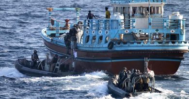 HMAS Ballarat's boarding party conduct a boarding of a suspicious dhow. Photo by Leading Seaman Bradley Darvill.