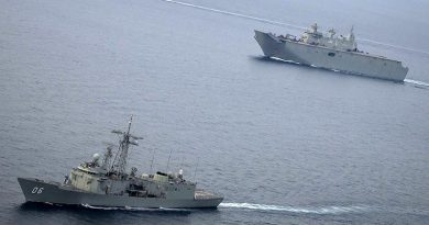 HMA Ships Newcastle and Canberra underway during Indo-Pacific Endeavour 2019. (cropped) Photo by Leading Seaman Kylie Jagiello.