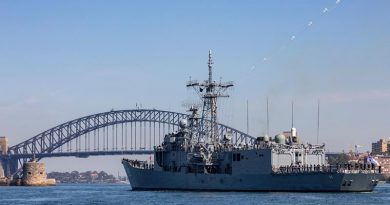 Royal Australian Navy ship HMAS Melbourne sails into Sydney Harbour for her final time after 27 years of service. Photo by Signalman Robert Whitmore.