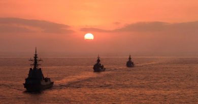 HMA Ships Hobart, Stuart and Parramatta sail towards their homeport at Garden Island, Sydney, following a three-month deployment through East Asia. Photo by Leading Seaman Jason Griffiths.