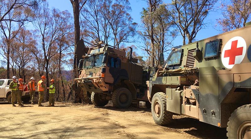 Australian Army soldiers deployed with Joint Task Force 646.5, supported by medics; petroleum operator elements of 7 Combat Service Support Battalion north of Abbeyard in support of Operation Bushfire Assist.