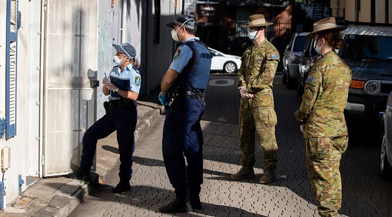 Australian Army soldiers support New South Wales Police with quarantine compliance checks in Sydney. Photo by Corporal Chris Beerens.