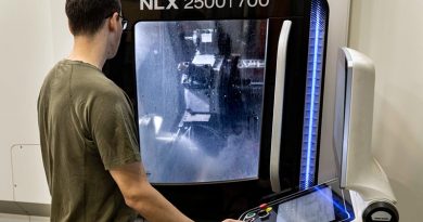 Australian Army soldier Lance Corporal 'A', a Special Operations Logistic Squadron armament fitter, uses a commercial lathe at Holsworthy Barracks, Sydney. Photo by Sergeant Janine Fabre.