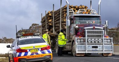 ADF personnel assist the police on the NSW and Victoria border as part of Operation COVID-19 Assist. Photo by Petty Officer Jake Badior.