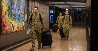 Soldiers from the 2nd/14th Light Horse Regiment, (Queensland Mounted Infantry), leave hotel quarantine in Brisbane after supporting Operation COVID-19 Assist in Victoria for 10 weeks. Photo by Corporal Nicole Dorrett.