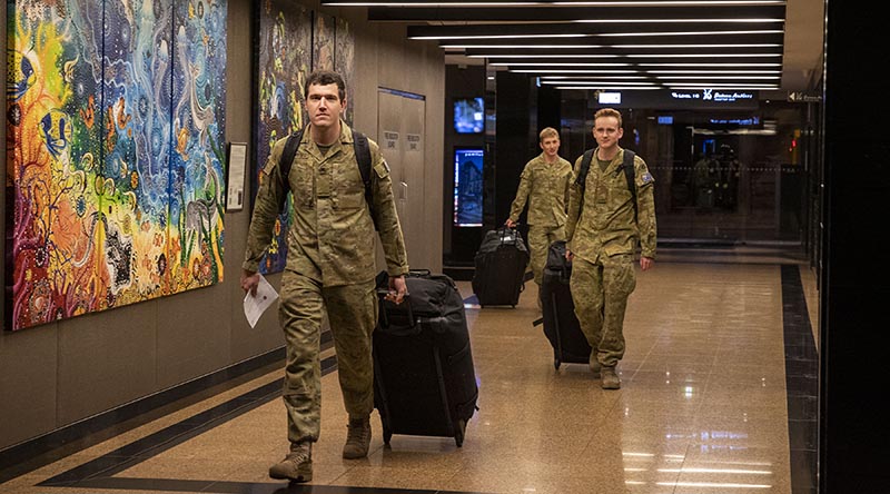 Soldiers from the 2nd/14th Light Horse Regiment, (Queensland Mounted Infantry), leave hotel quarantine in Brisbane after supporting Operation COVID-19 Assist in Victoria for 10 weeks. Photo by Corporal Nicole Dorrett.