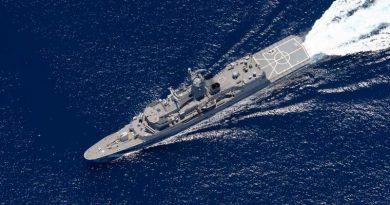 HMAS Ballarat in the Indian Ocean en route to participate in Exercise Malabar. Photo by Leading Seaman Shane Cameron.