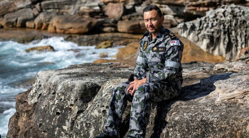 Leading Seaman Clearance Diver Steven Palu was awarded the Conspicuous Service Medal in the 2021 Australia Day honours. Photo by Leading Seaman Christopher Szumlanski.