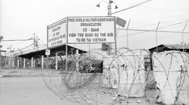 Entrance to the Australian Force Vietnam HQ in Saigon, 1968. Photo by Sergeant Kevin Thurgar. File number THU/68/0146/VN
