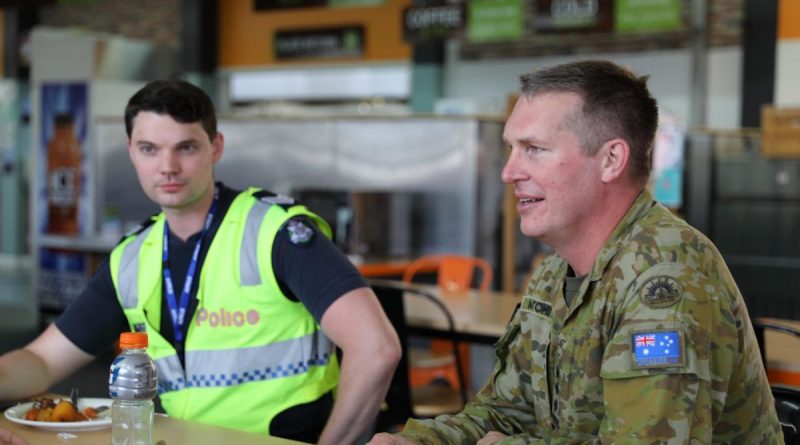 Commandant Army Logistics Training Centre Colonel Jim Matchett visits Victoria Police members staying at the Albury Wodonga Military Area.