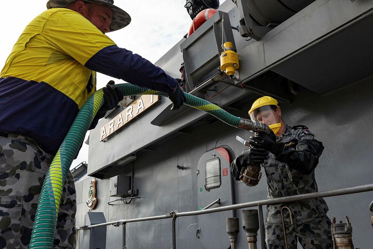 Navy takes Darwin fuel operations away from contractors CONTACT magazine