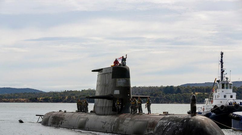 HMAS Sheean comes alongside at Beauty Point, Tasmania, in the first of a series of port visits in the state. Photo by Leading Seaman Nadav Harel.