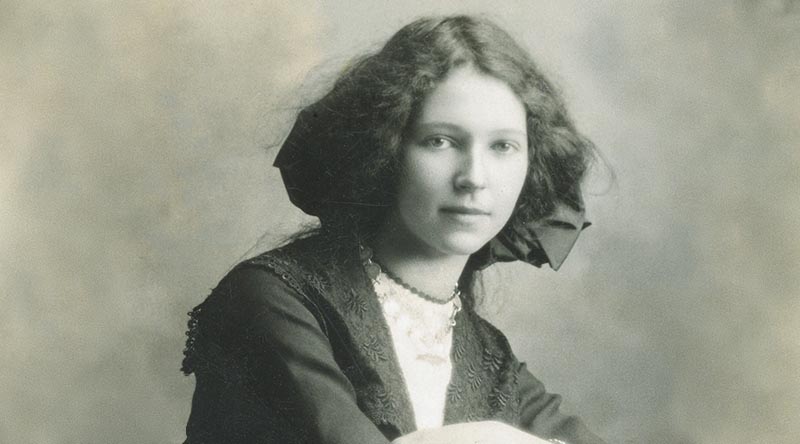 Fay Howe, pictured in her late teens. Image courtesy Don Howe and the Albany History Collection.