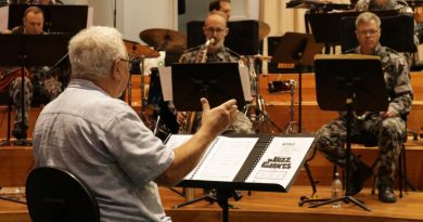 John Hoffman hosts a workshop with RAN Band Melbourne in its studio at HMAS Cerberus in Victoria. Story by Able Seaman Brendan McKee.