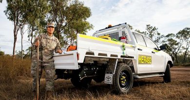 United States Army technical engineer Staff Sergeant Amelia Ramirez in the Townsville Field Training Area. Story by Flight Lieutenant Chloe Stevenson. Photo : Leading Aircraftwoman Emma Schwenke.